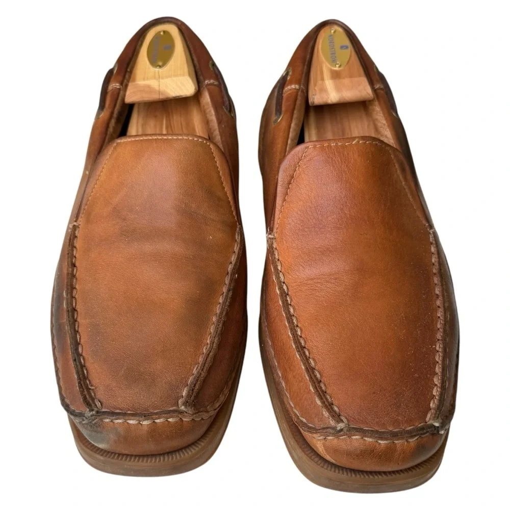 Hush Puppies Men’s Nassau Tan Slip On Leather Loafers Casual Shoes Size 9.5